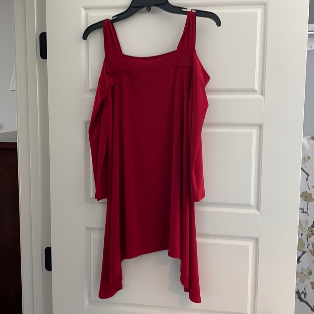 Ciara Sun Woo Cold shoulder top size M